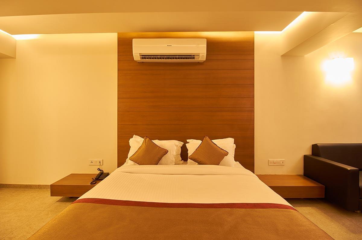 7 Wonders Hotel Gandhinagar Exterior foto